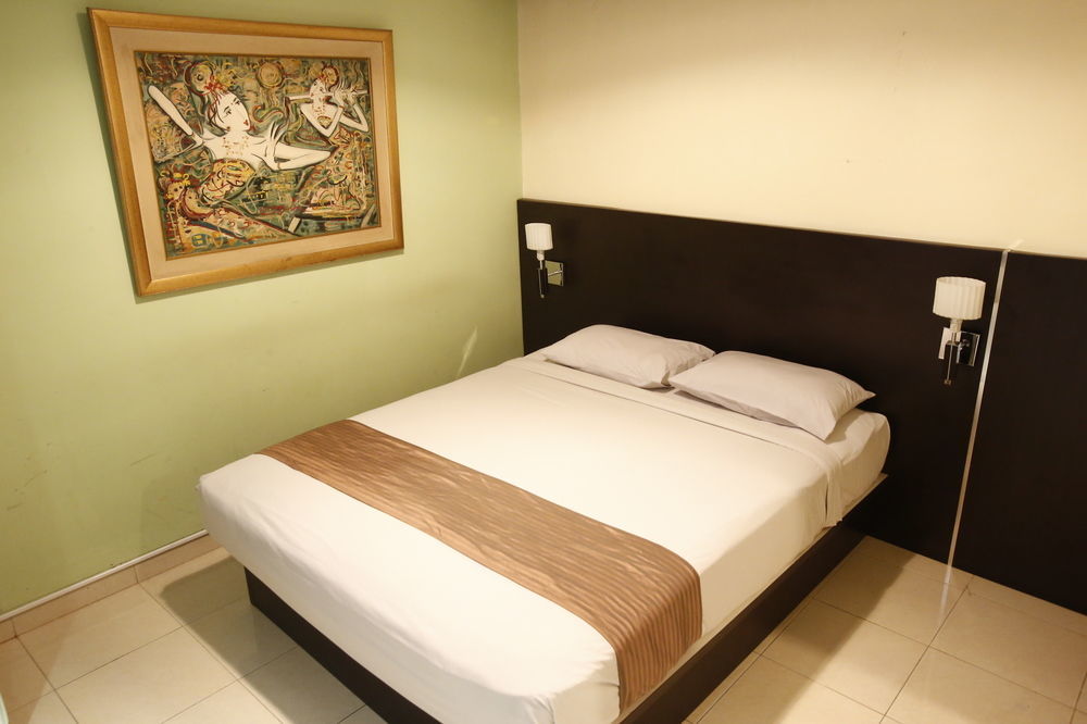 Reddoorz Plus @ Karet Setiabudi Yakarta Exterior foto