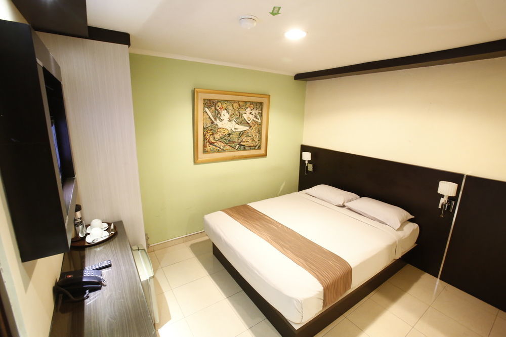 Reddoorz Plus @ Karet Setiabudi Yakarta Exterior foto