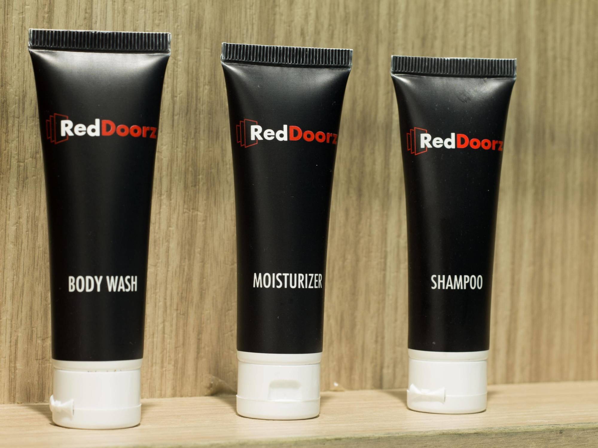 Reddoorz Plus @ Karet Setiabudi Yakarta Exterior foto